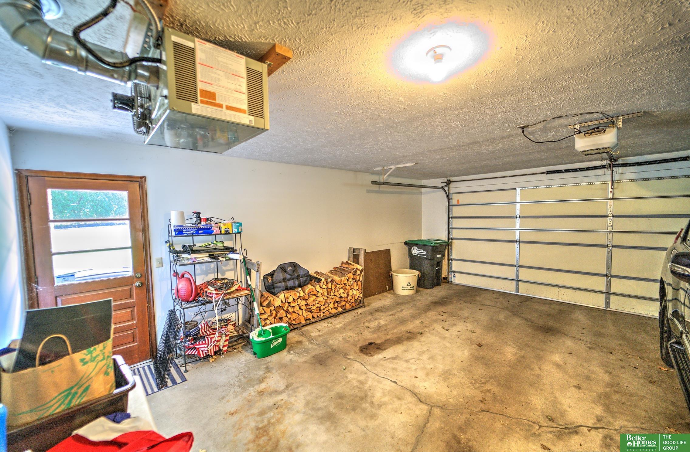 1215 N 101st Circle