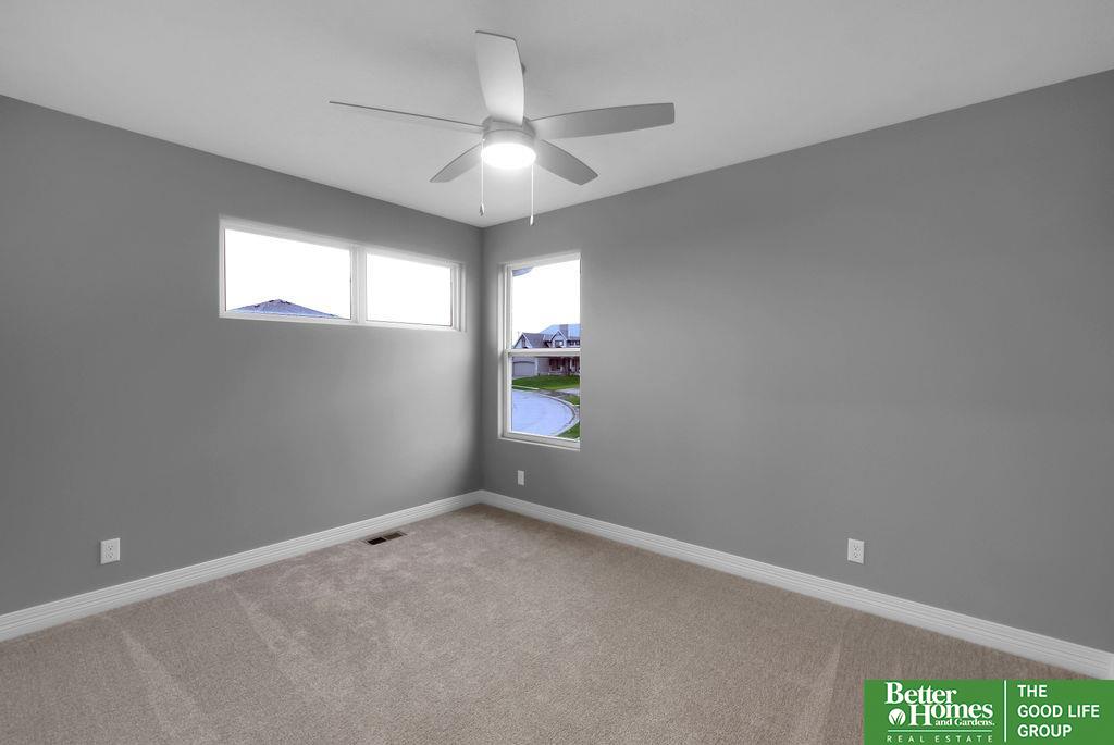 10506 S 103 Street