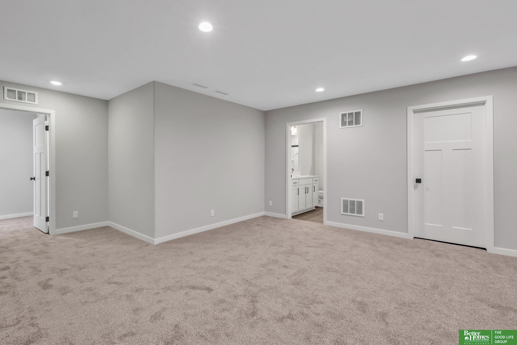 17105 Cora Street