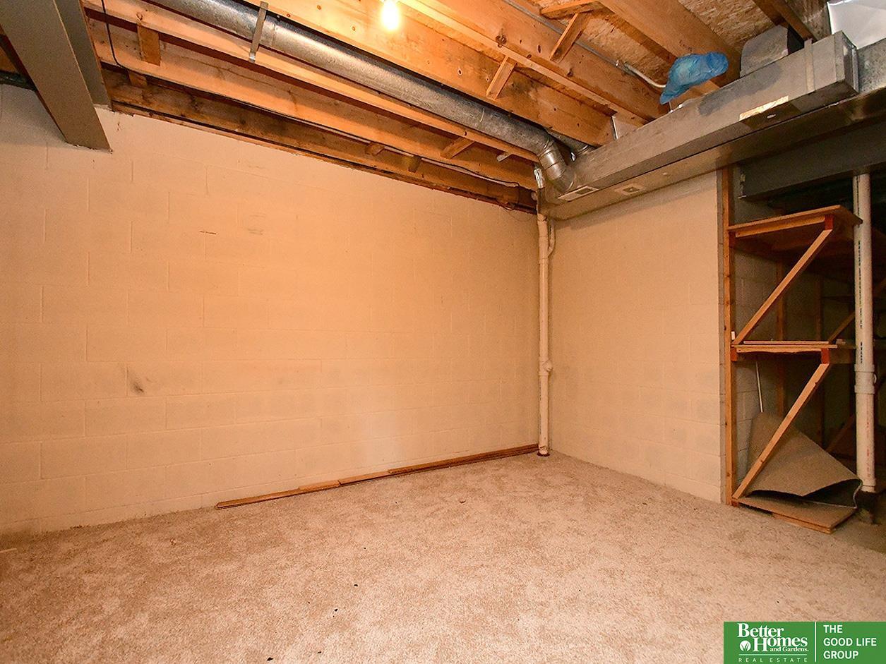 15718 Lafayette Avenue