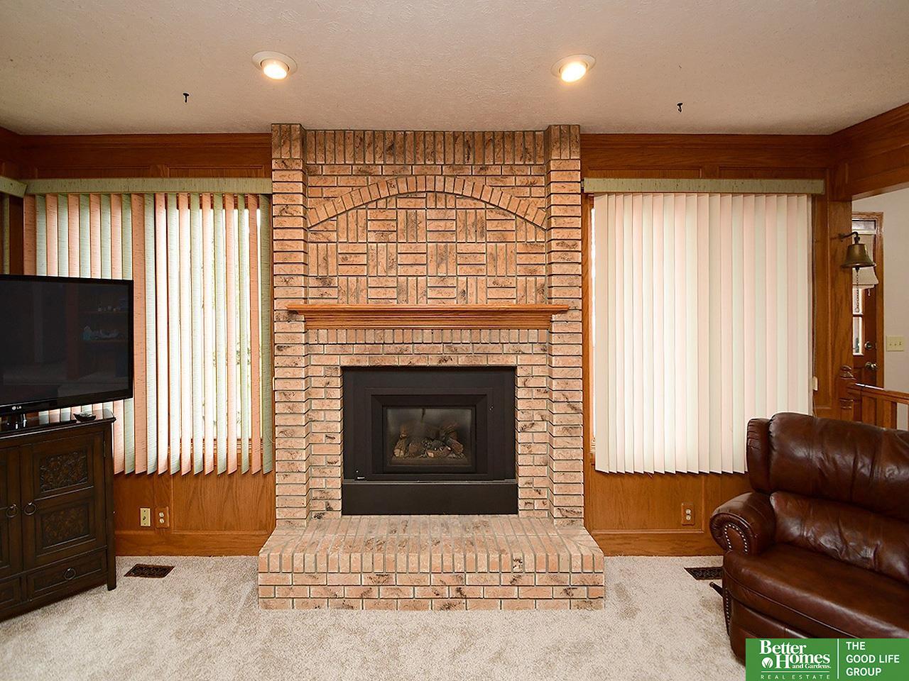 15718 Lafayette Avenue