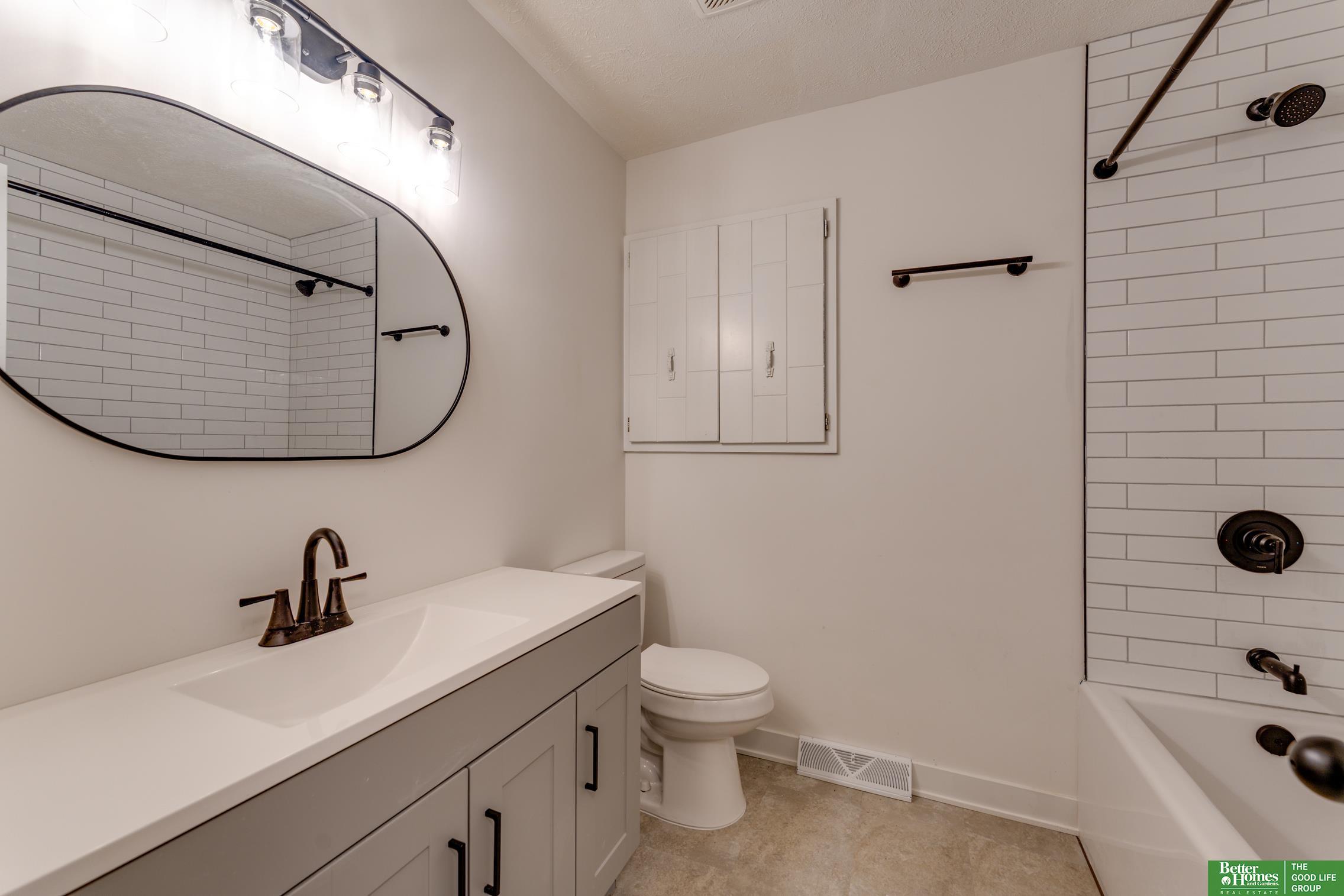 3403 Leawood Drive