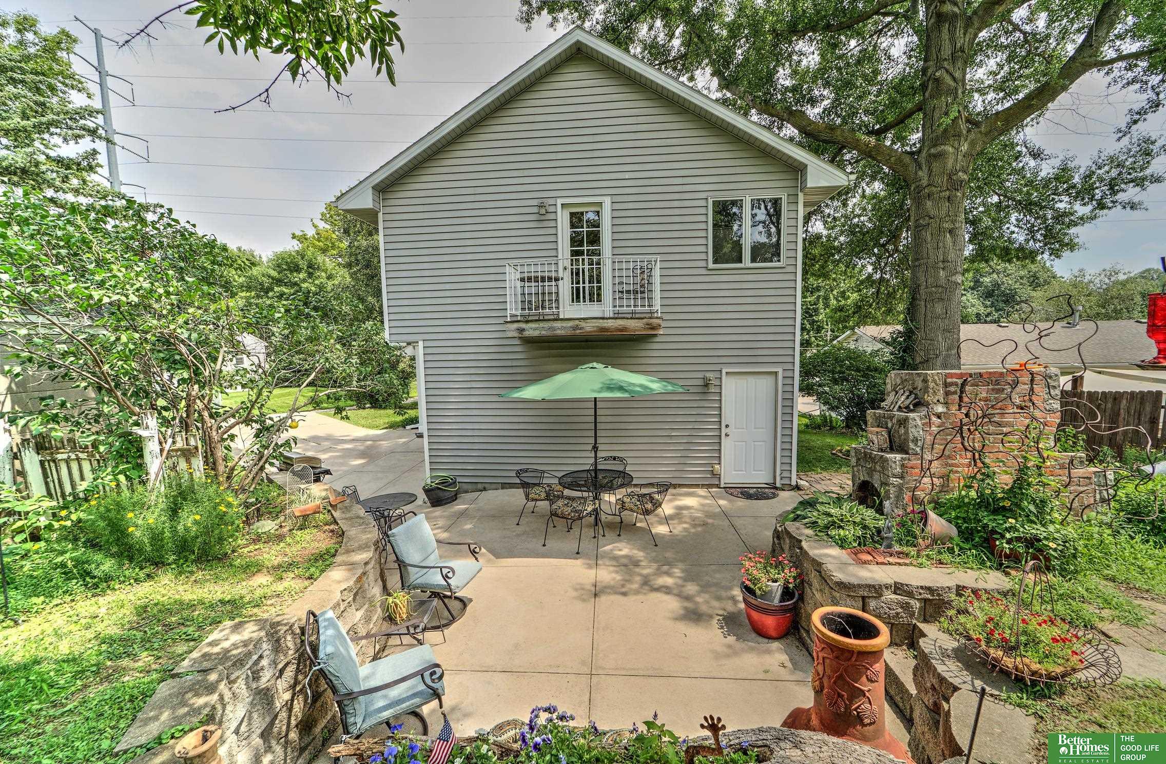 1210 Prairie Avenue