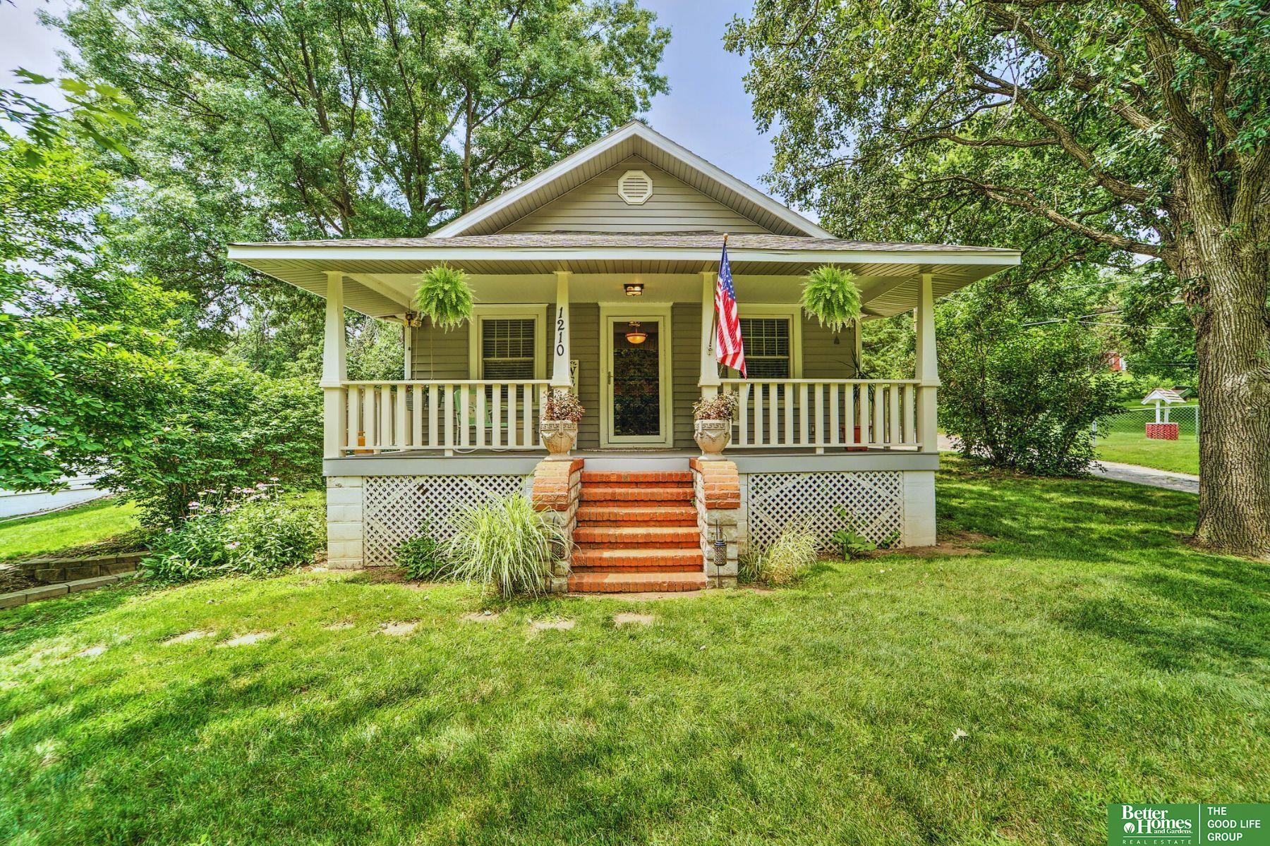 1210 Prairie Avenue