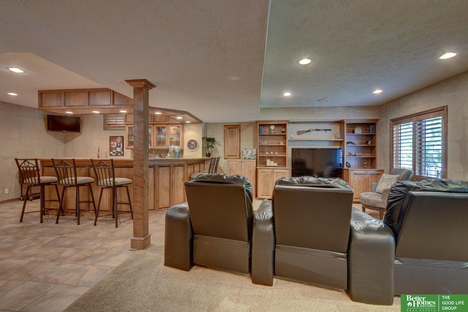 605 Fleetwood Drive