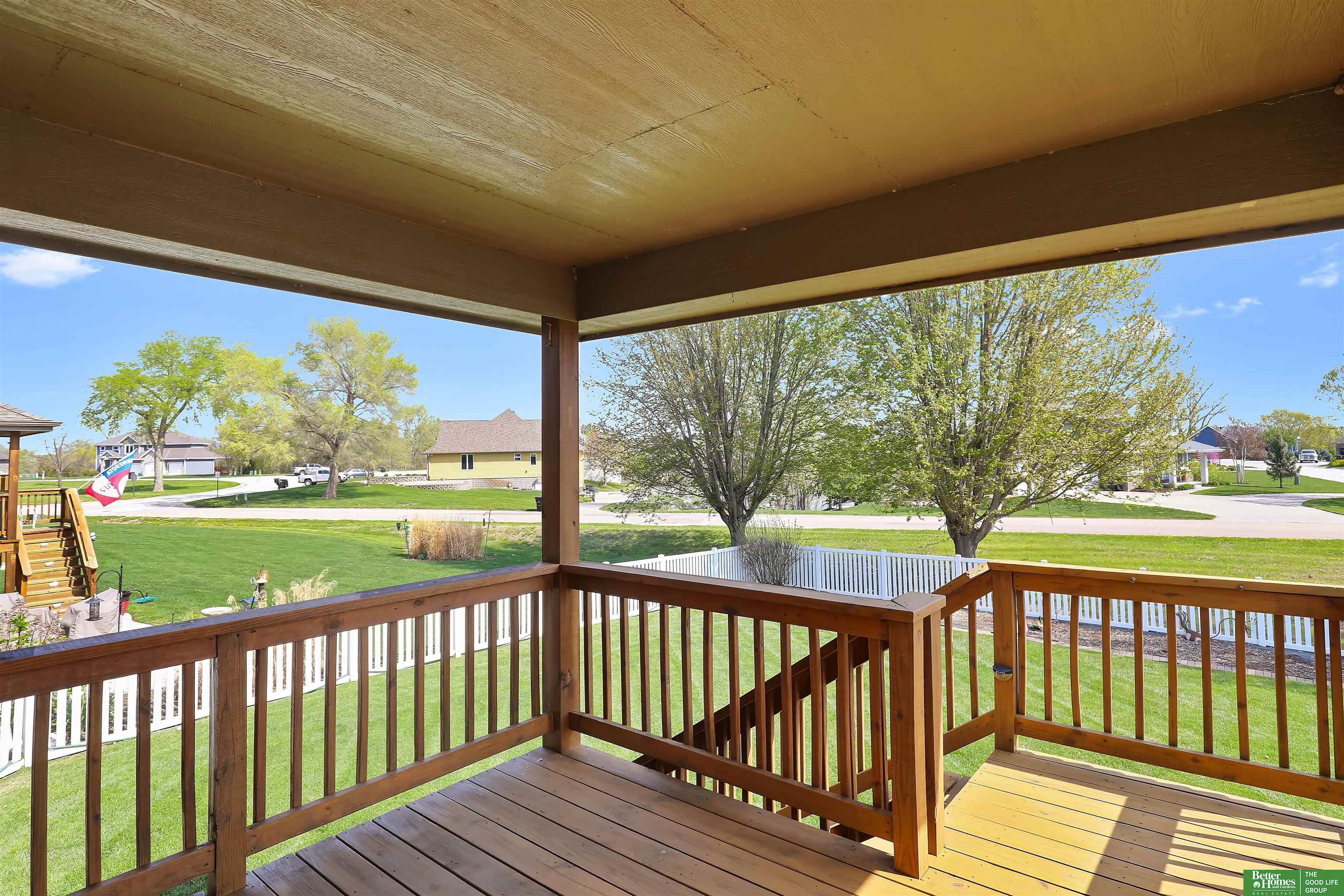 3028 Lakeside Drive