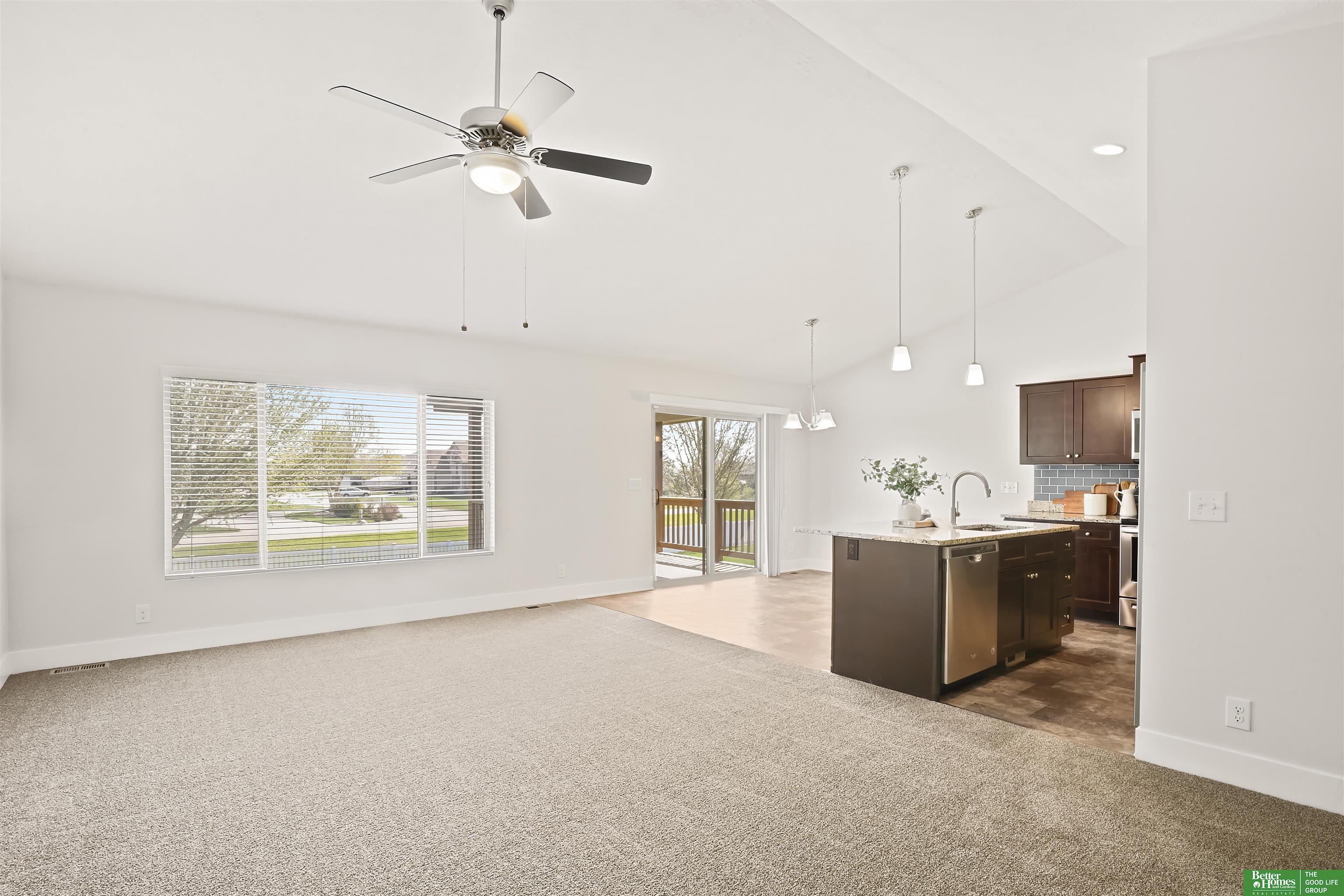 3028 Lakeside Drive