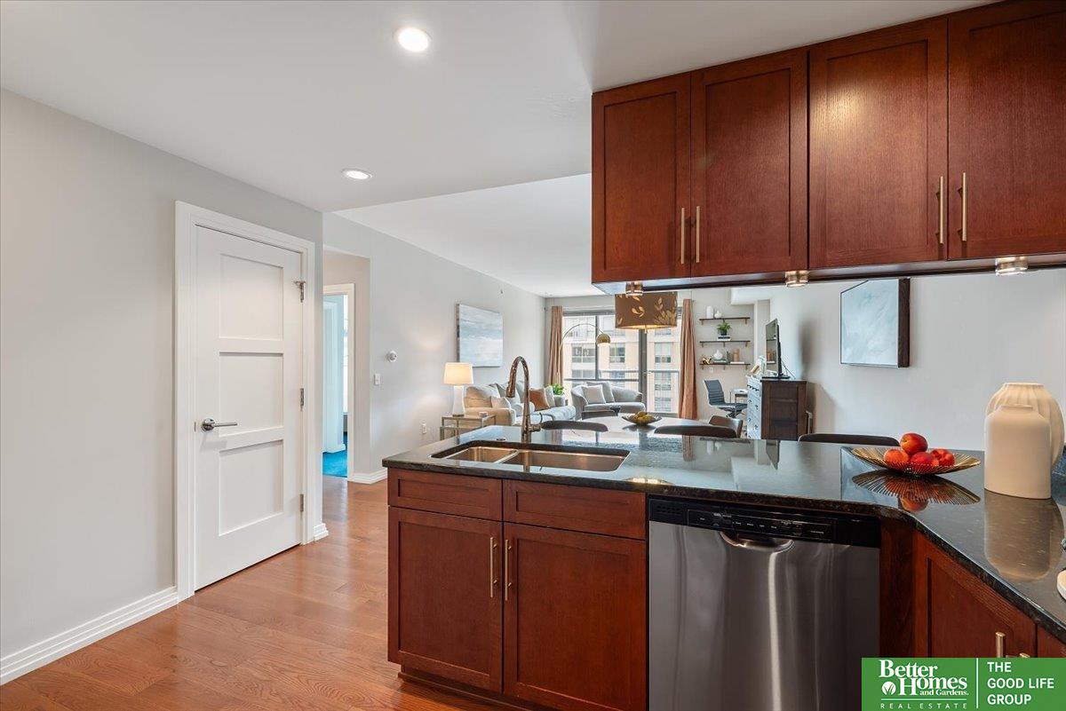 3200 Farnam Court # 3408