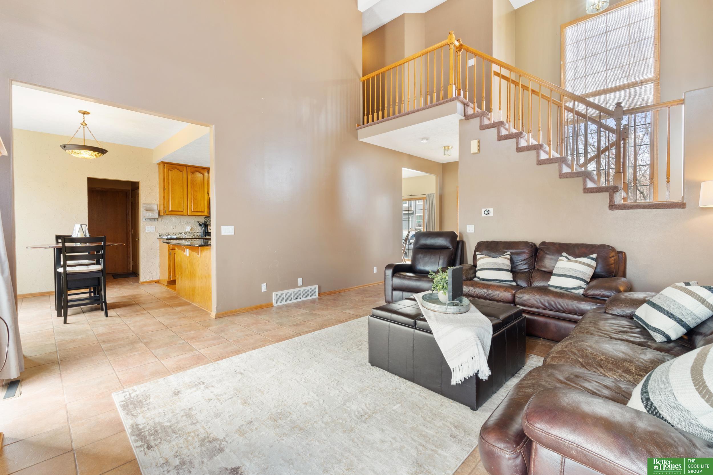 2201 Queen Drive