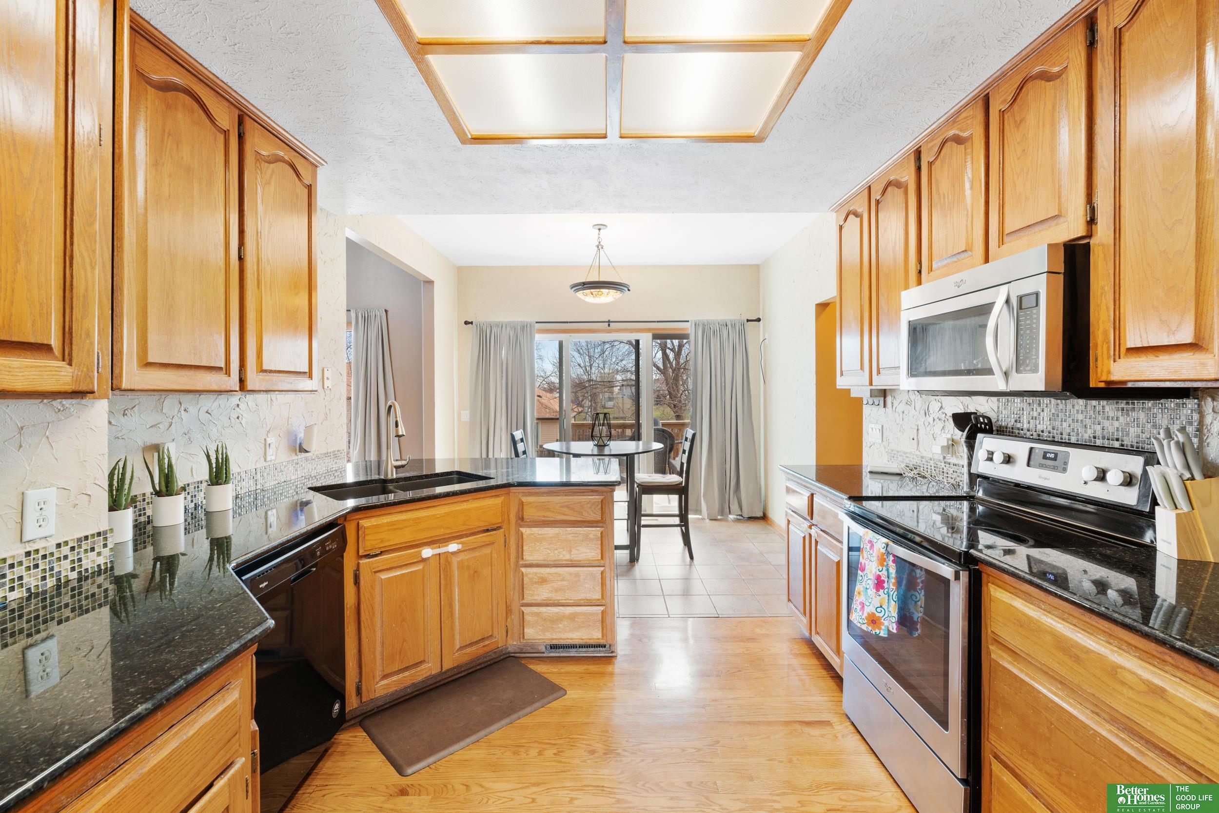 2201 Queen Drive