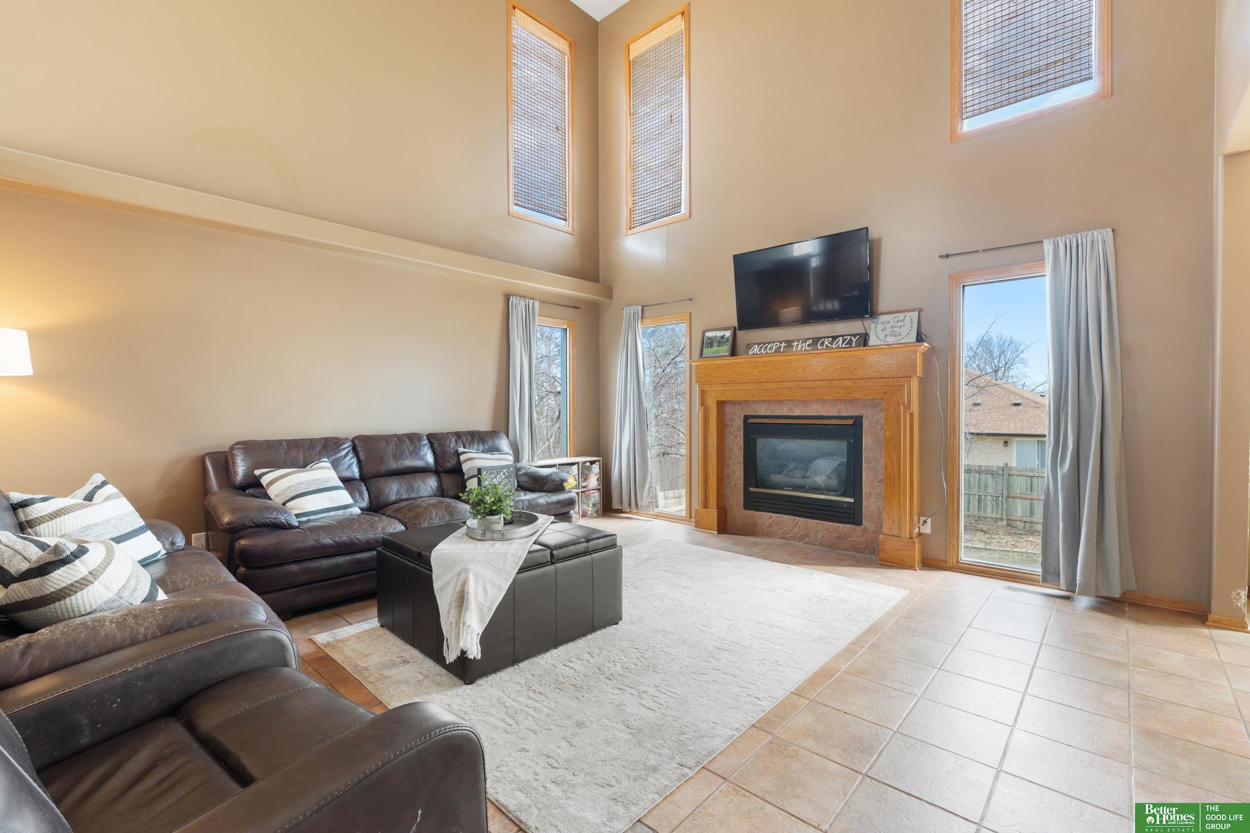 2201 Queen Drive