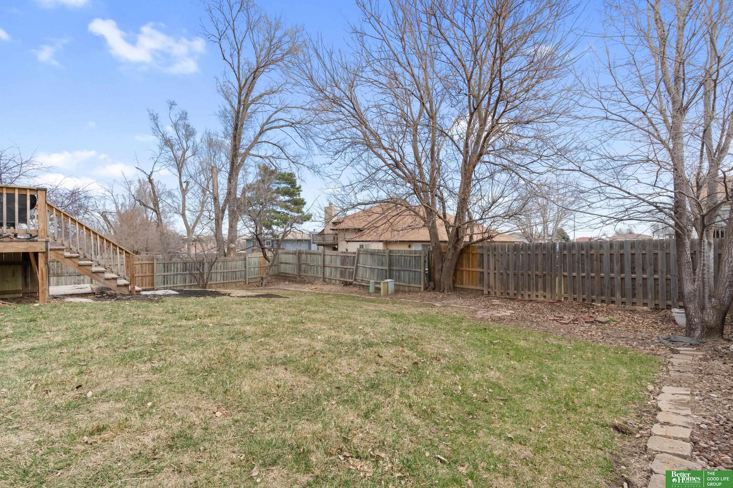 2201 Queen Drive