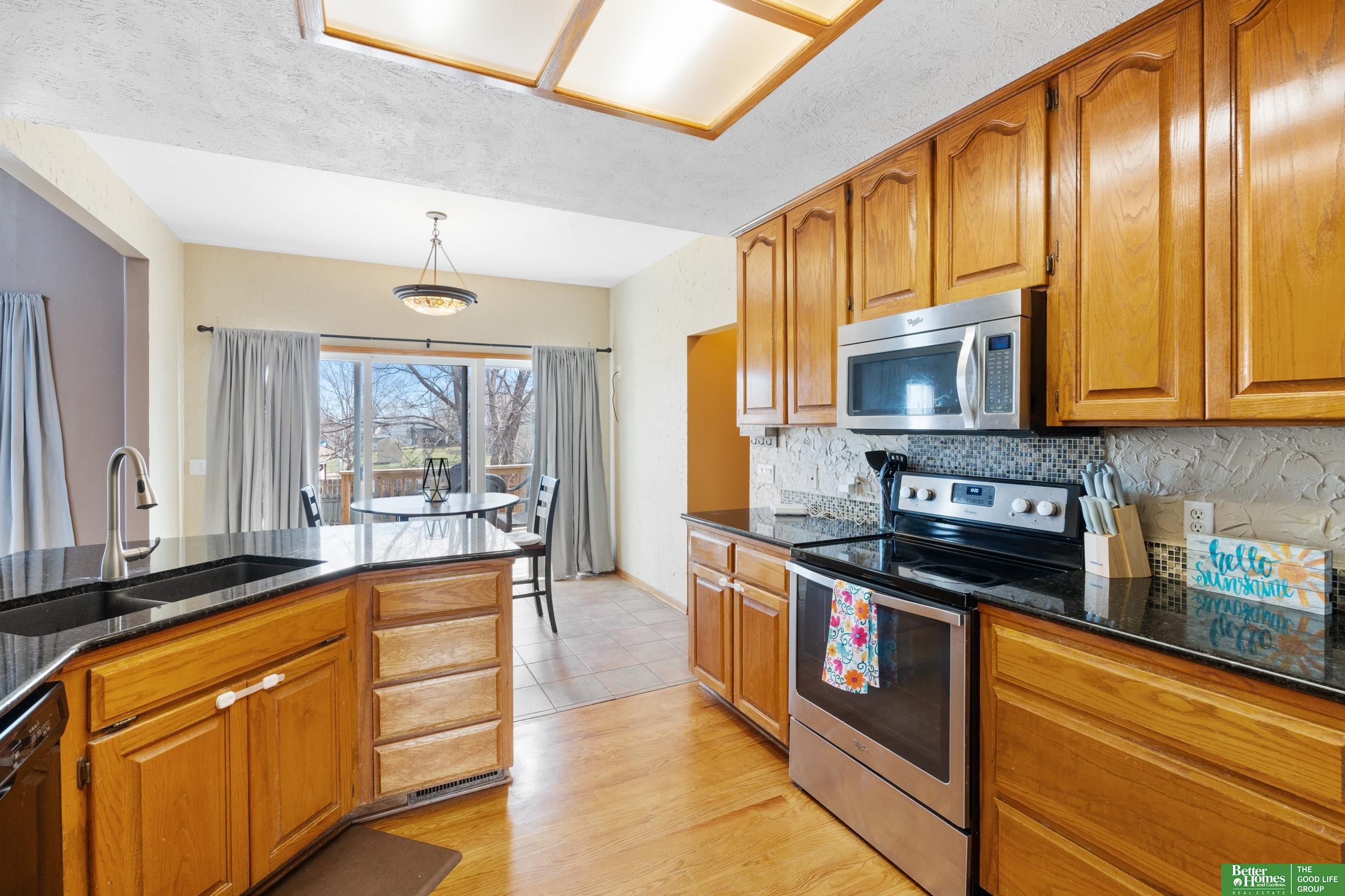 2201 Queen Drive