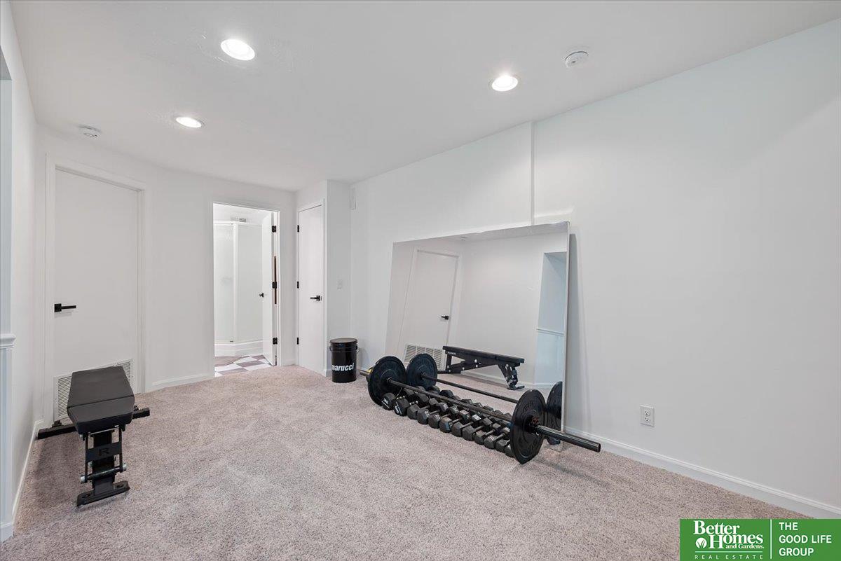 16027 Wakeley Street
