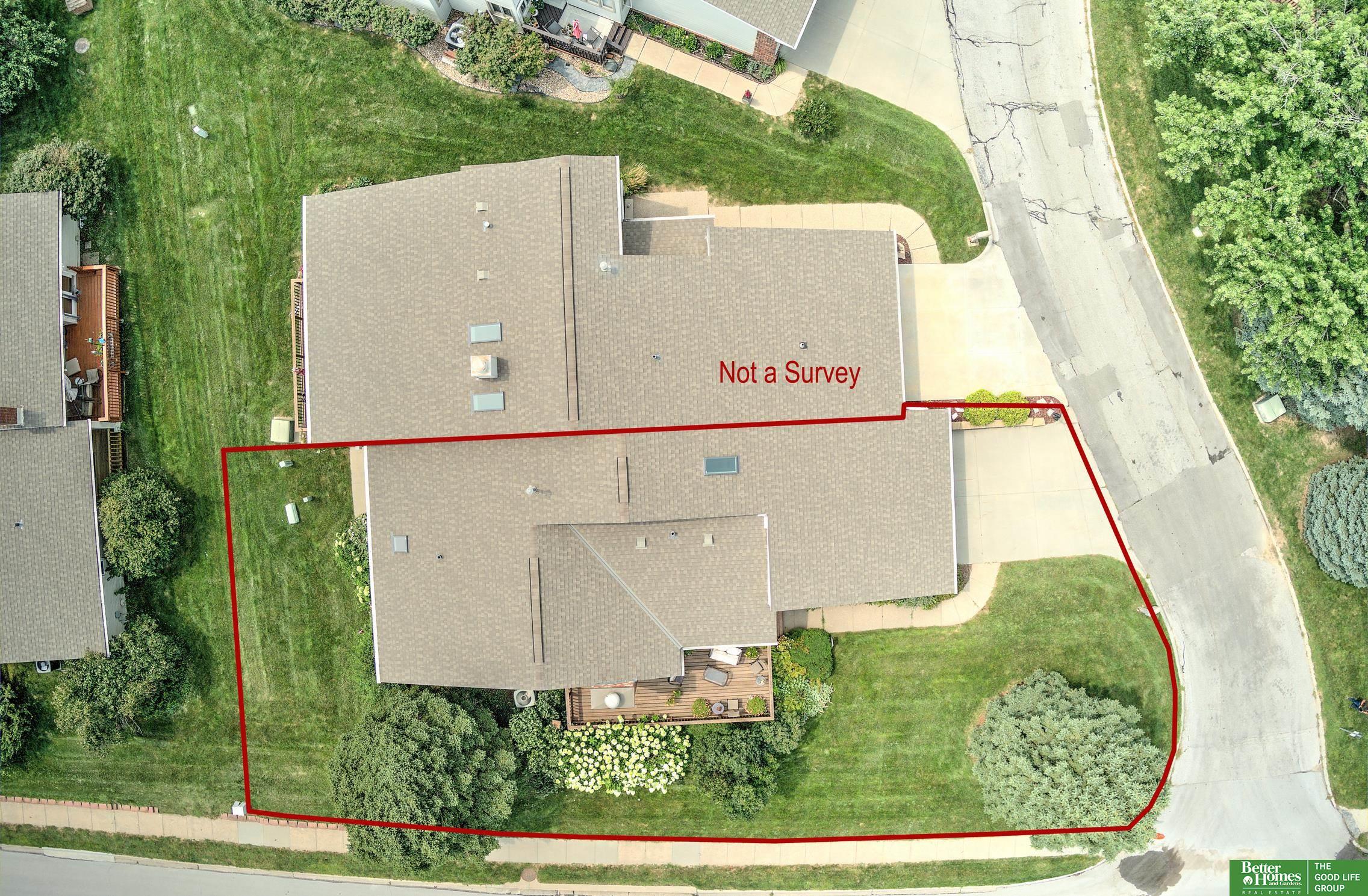 739 N 129 Court