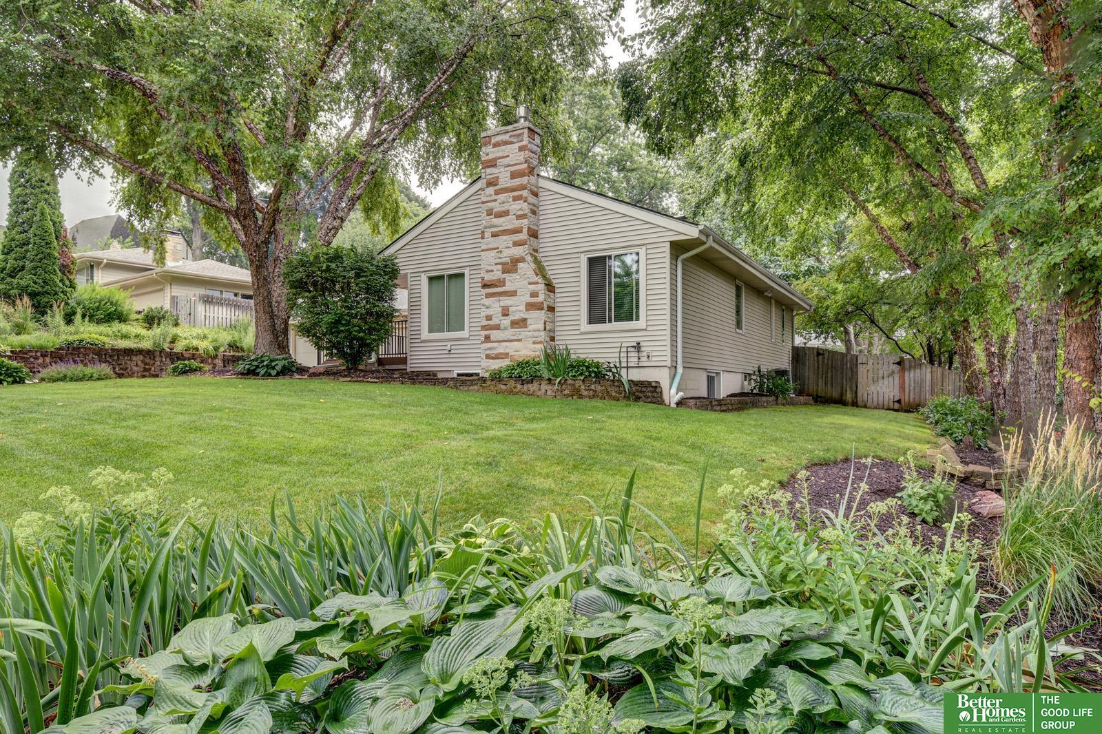 10329 Pinehurst Avenue