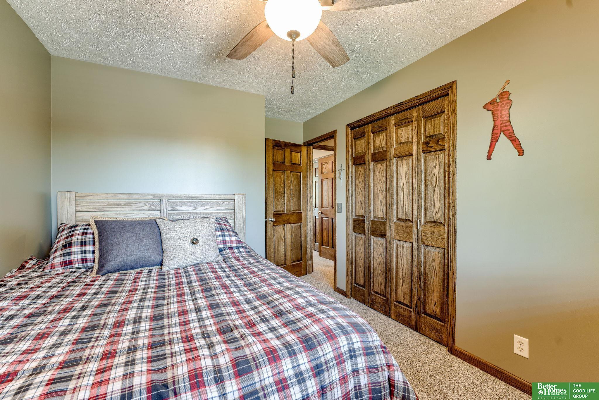 2410 Marilyn Drive