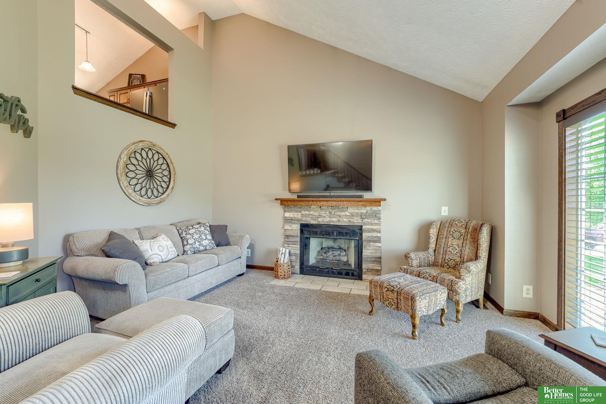 2410 Marilyn Drive