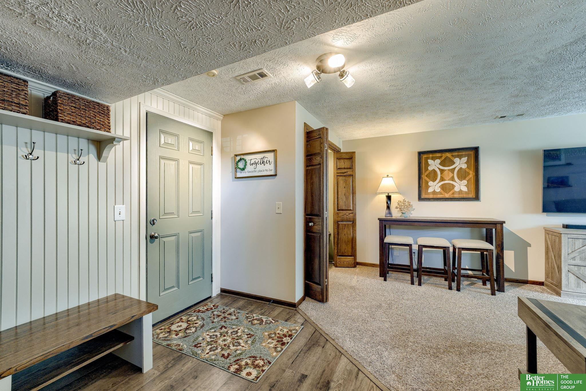 2410 Marilyn Drive