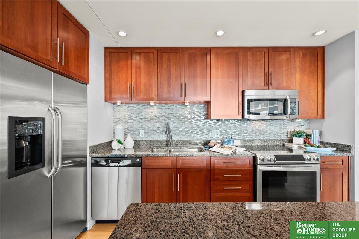200 S 31st Avenue # 4704