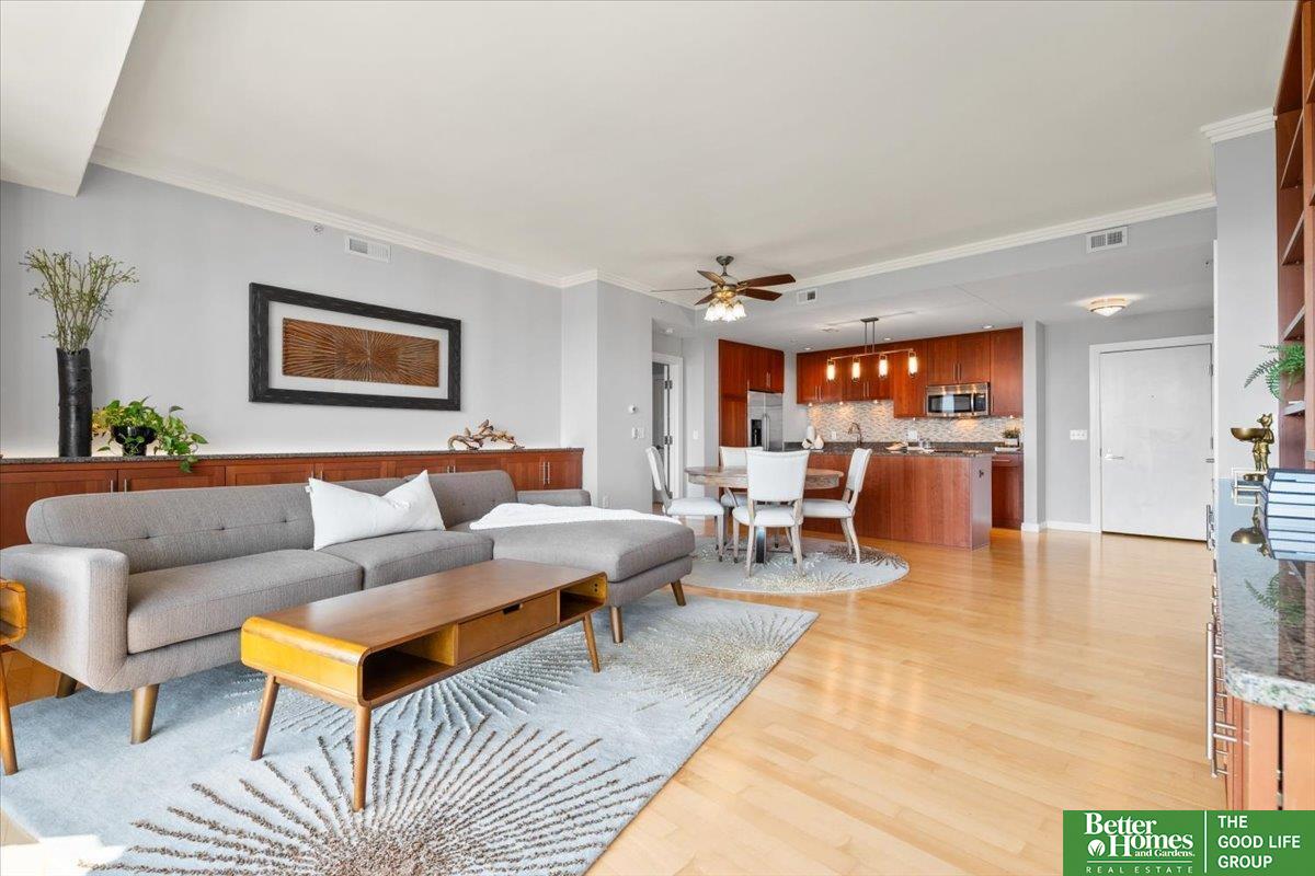 200 S 31st Avenue # 4704