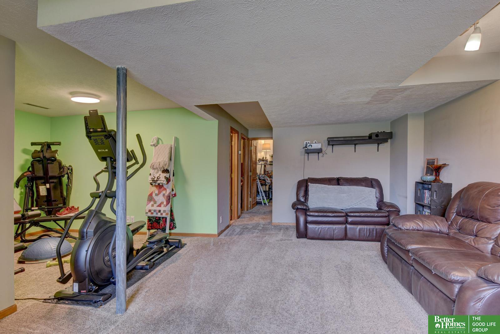14709 Willow Creek Drive