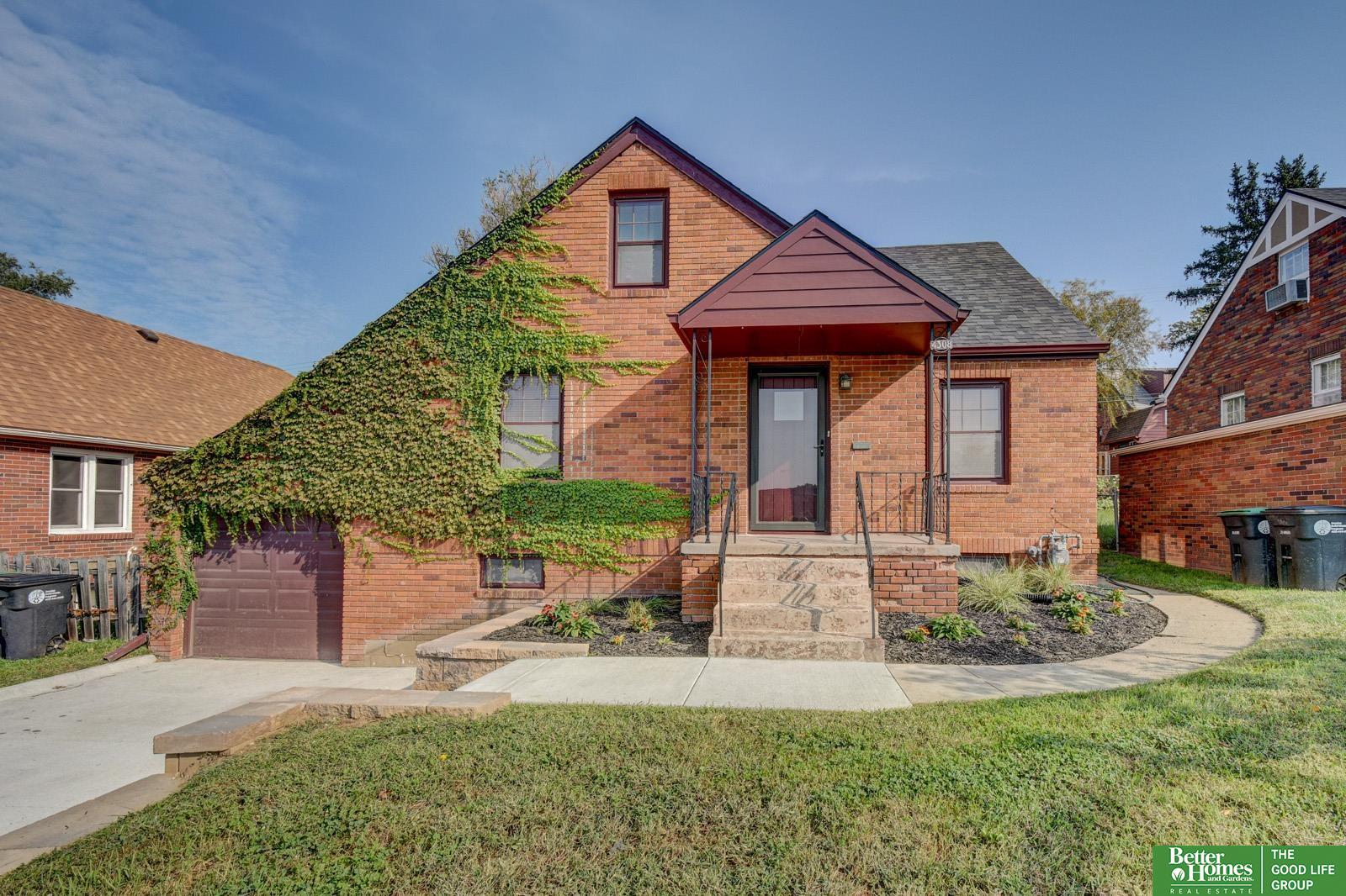 4308 Center Street