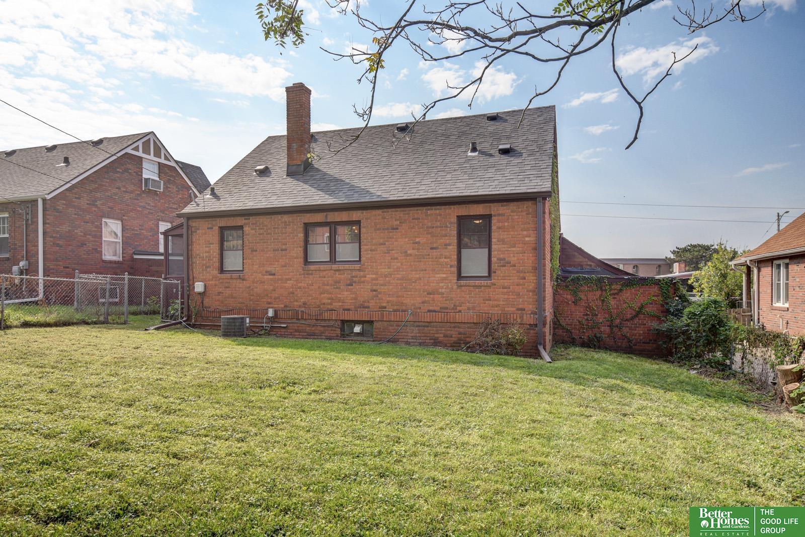 4308 Center Street