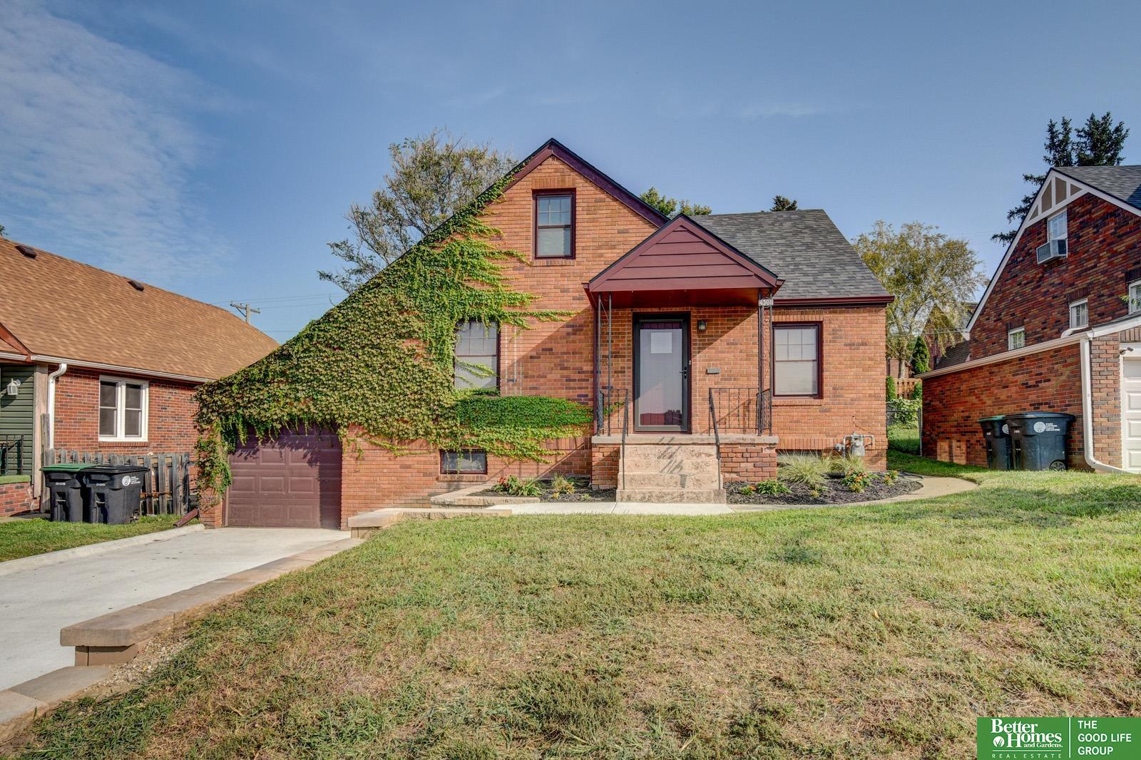 4308 Center Street