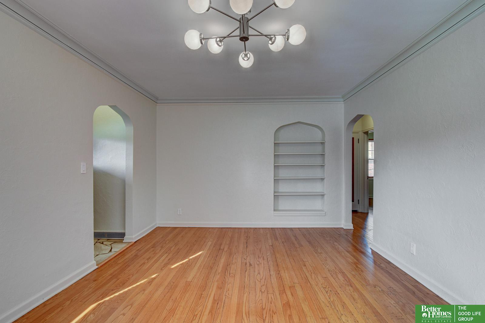 4308 Center Street