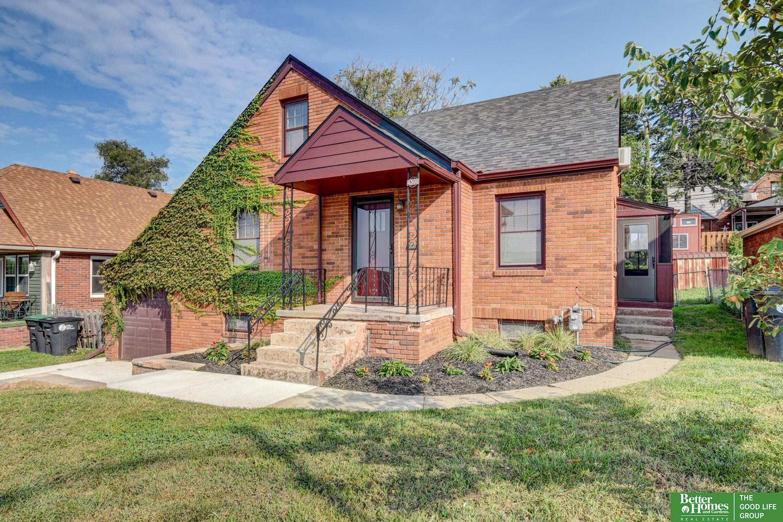 4308 Center Street