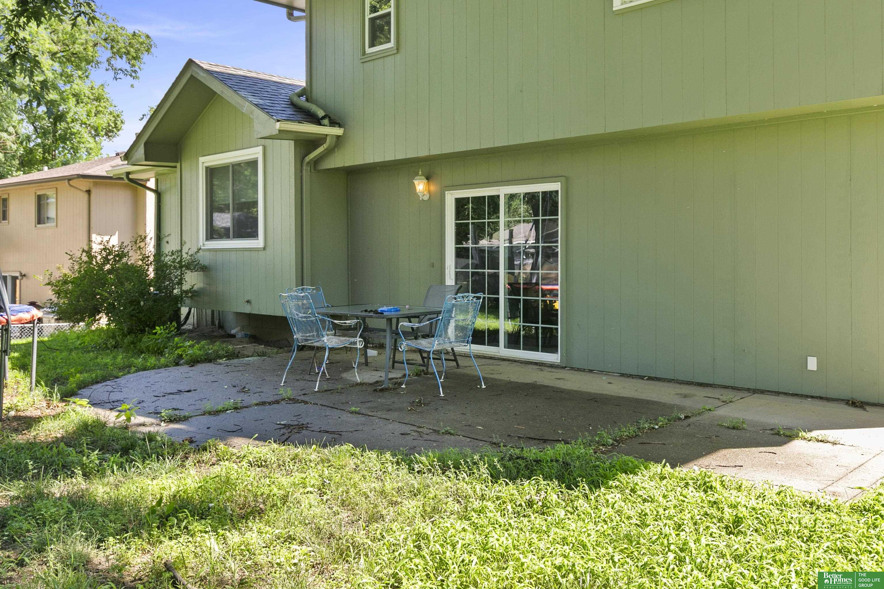 2218 S 162nd Circle