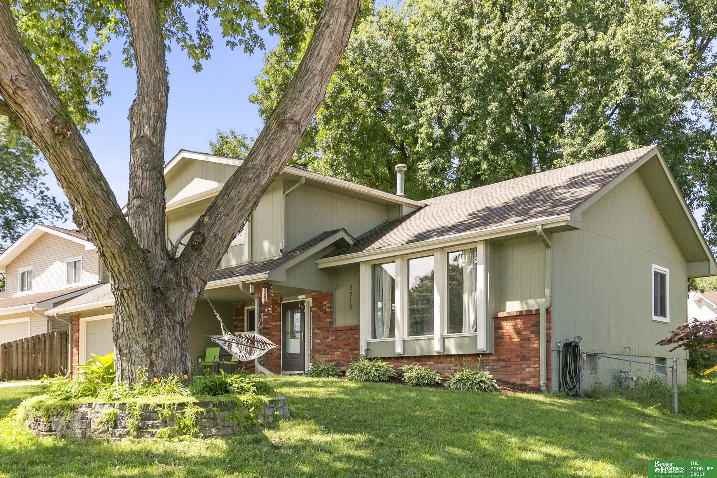 2218 S 162nd Circle