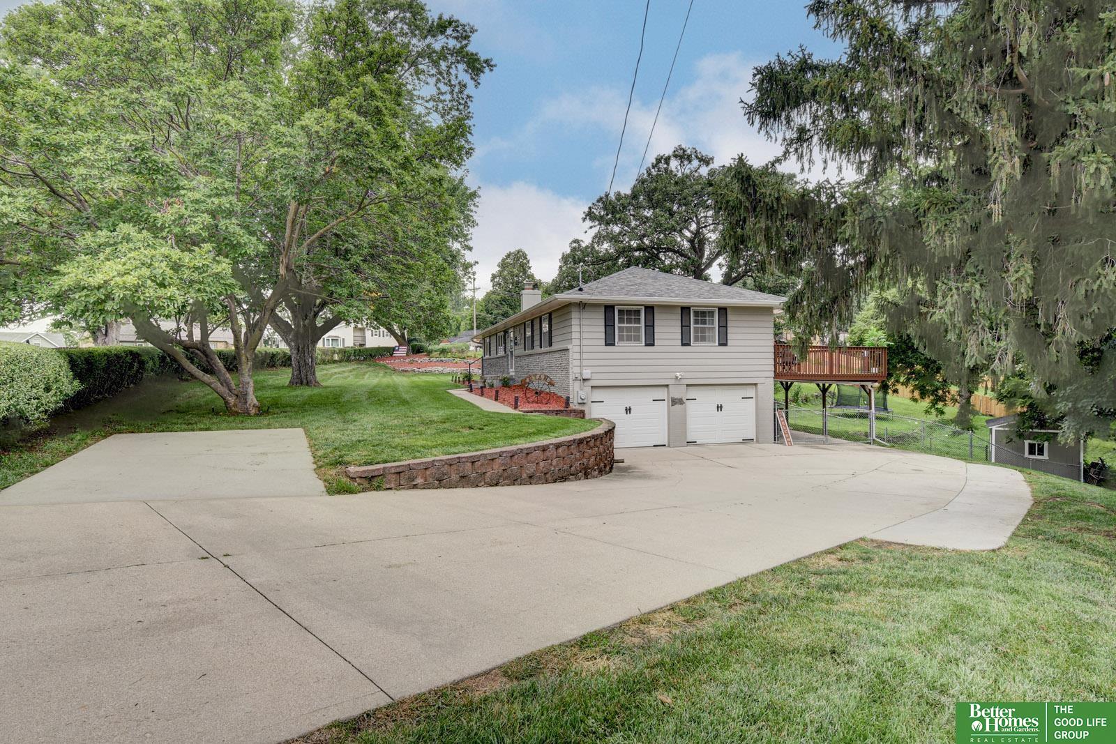 309 Bellevue Boulevard N