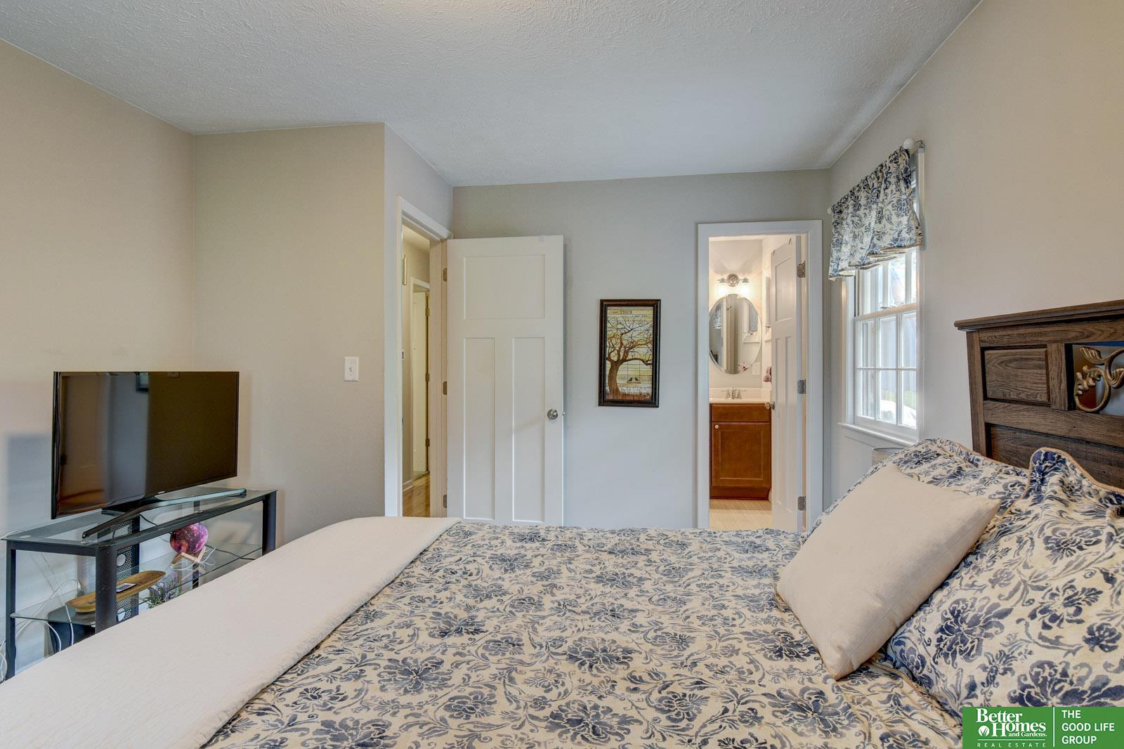 309 Bellevue Boulevard N