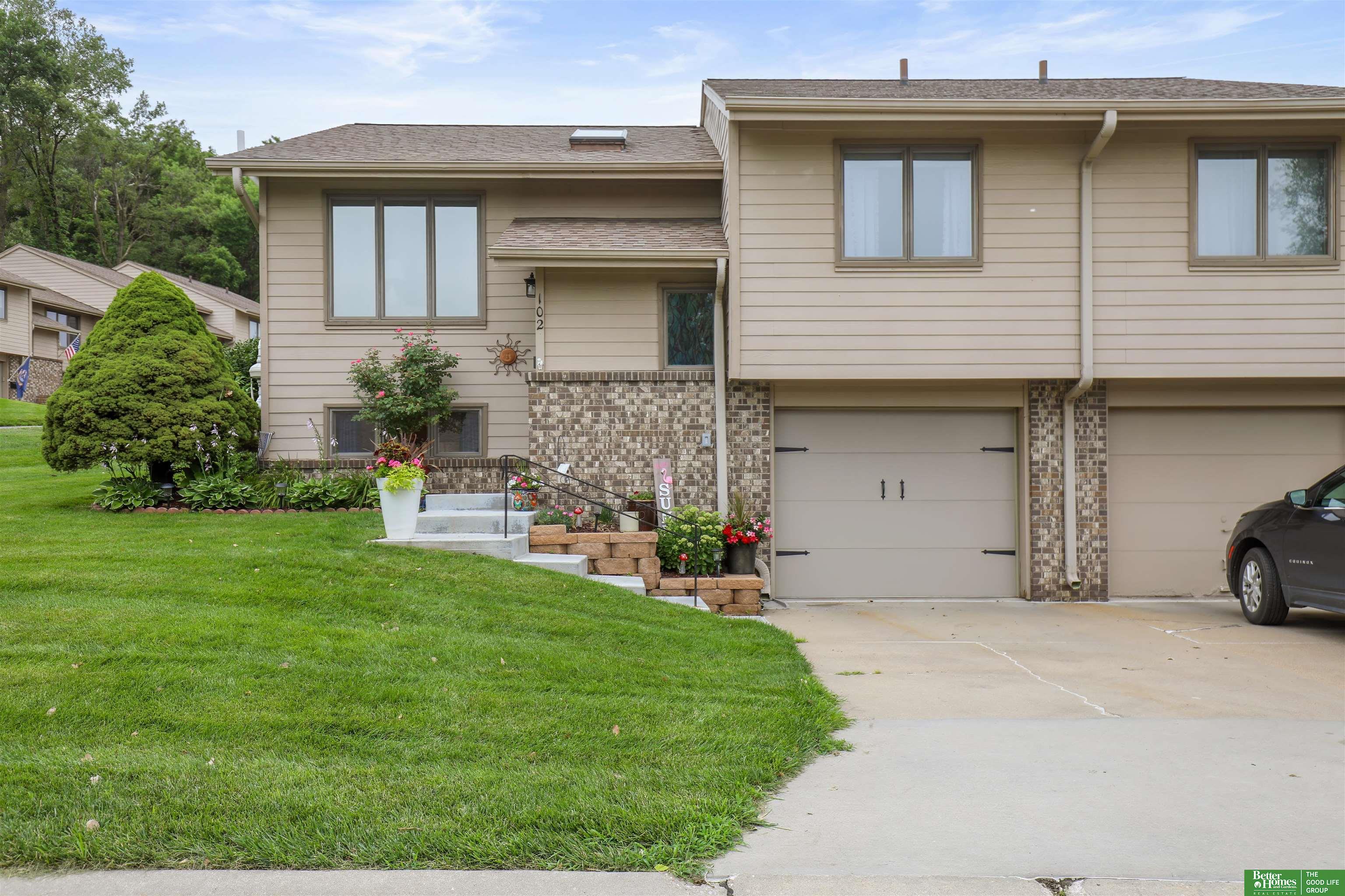 102 Arbor Ridge Lane