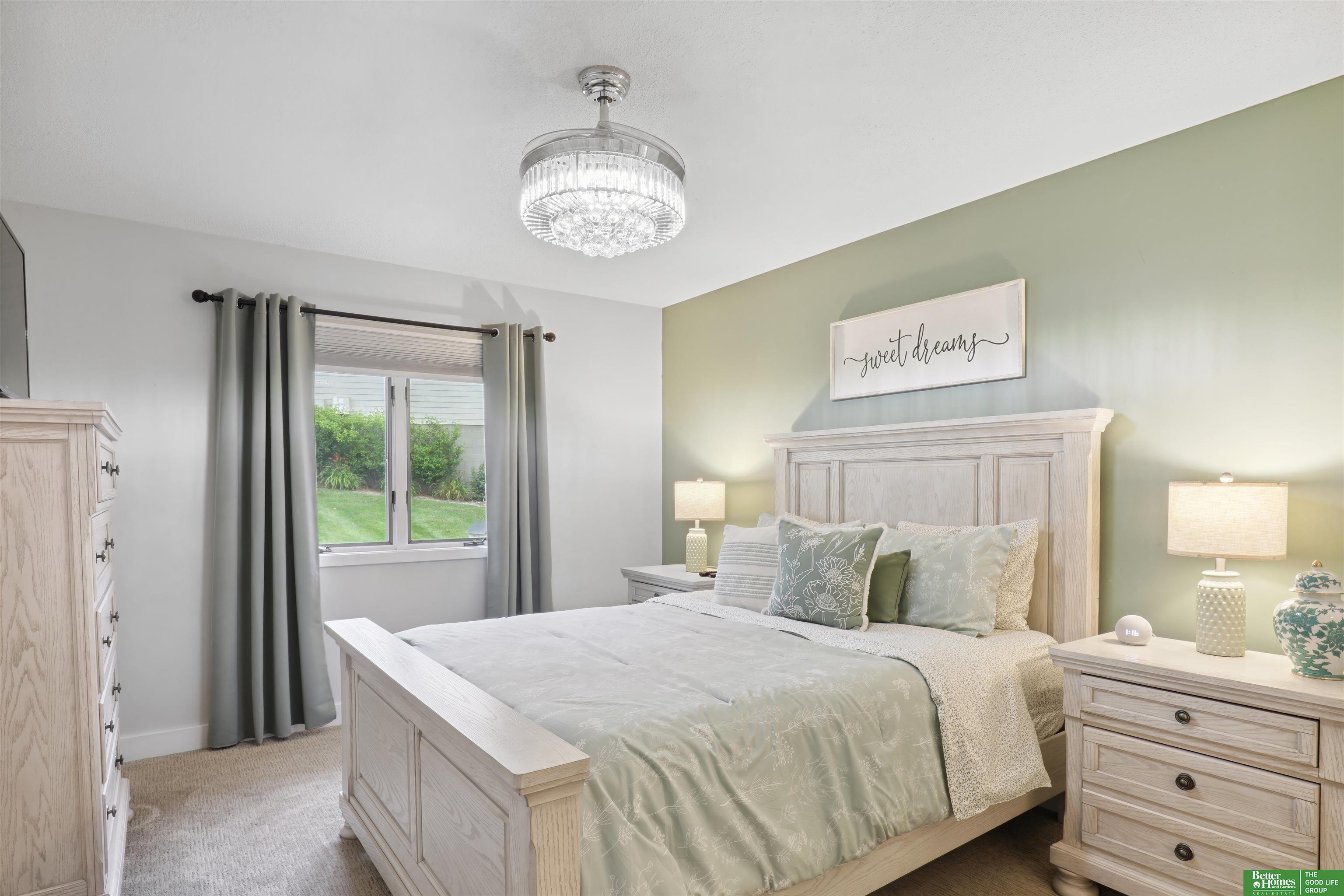 102 Arbor Ridge Lane