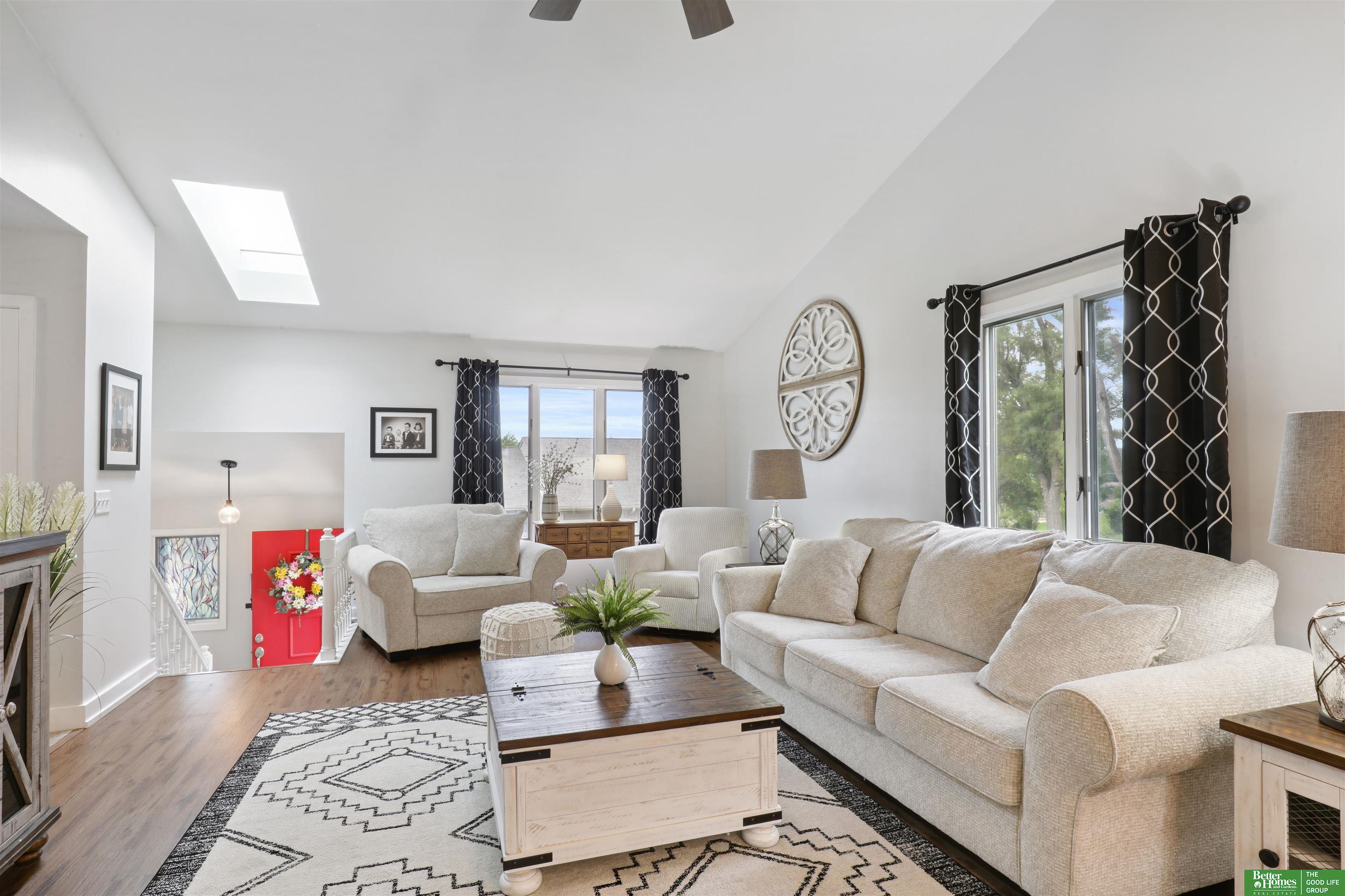 102 Arbor Ridge Lane