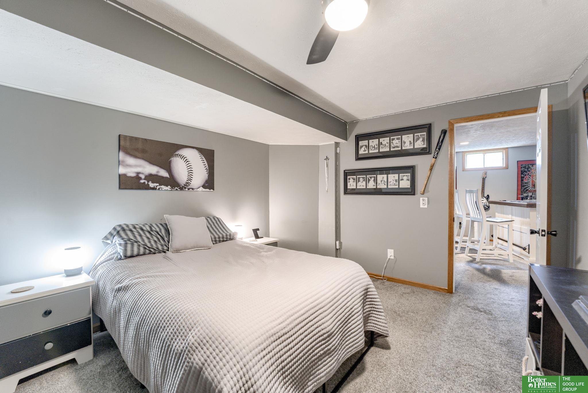 2405 Laura Circle