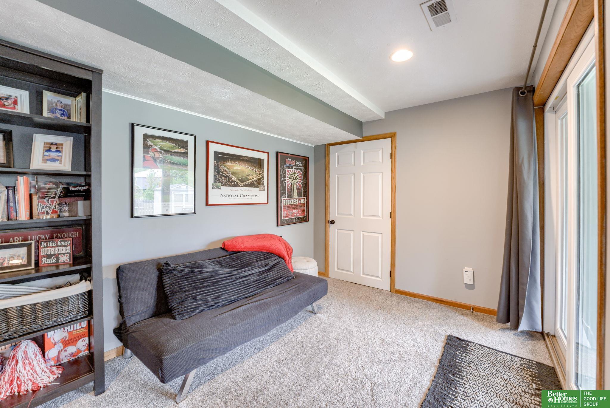 2405 Laura Circle
