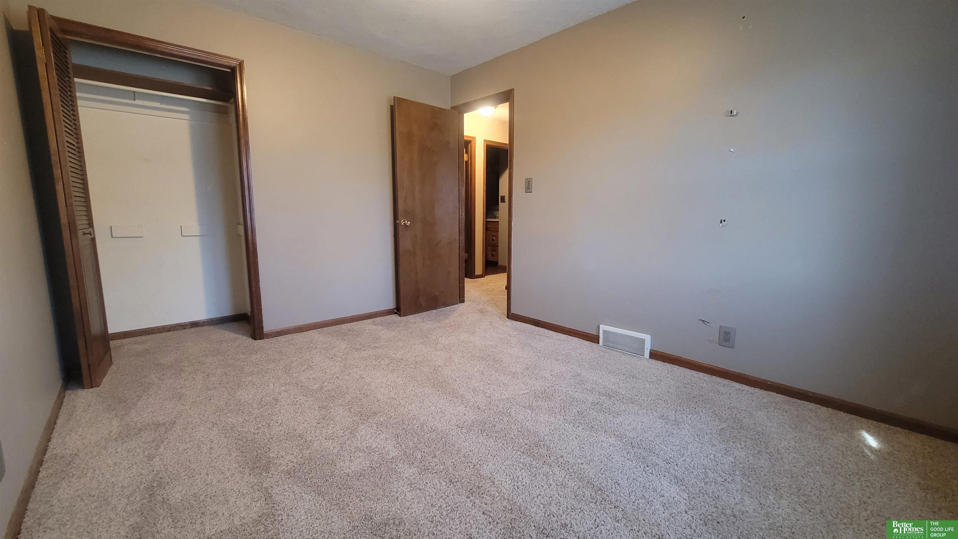 932 Woodcrest Court