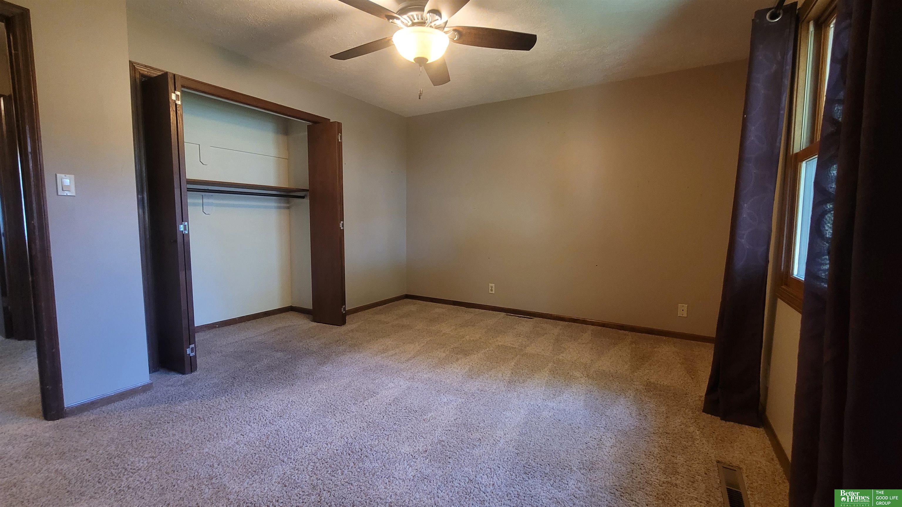 932 Woodcrest Court
