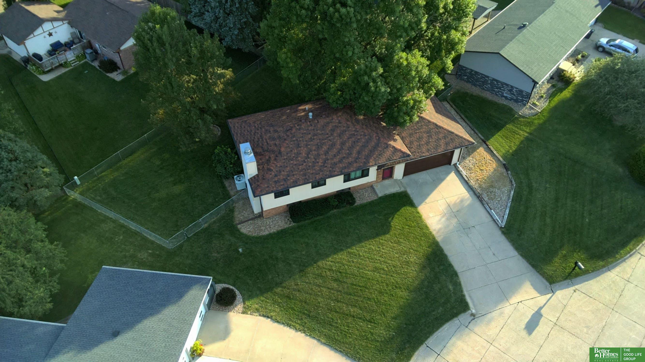 932 Woodcrest Court