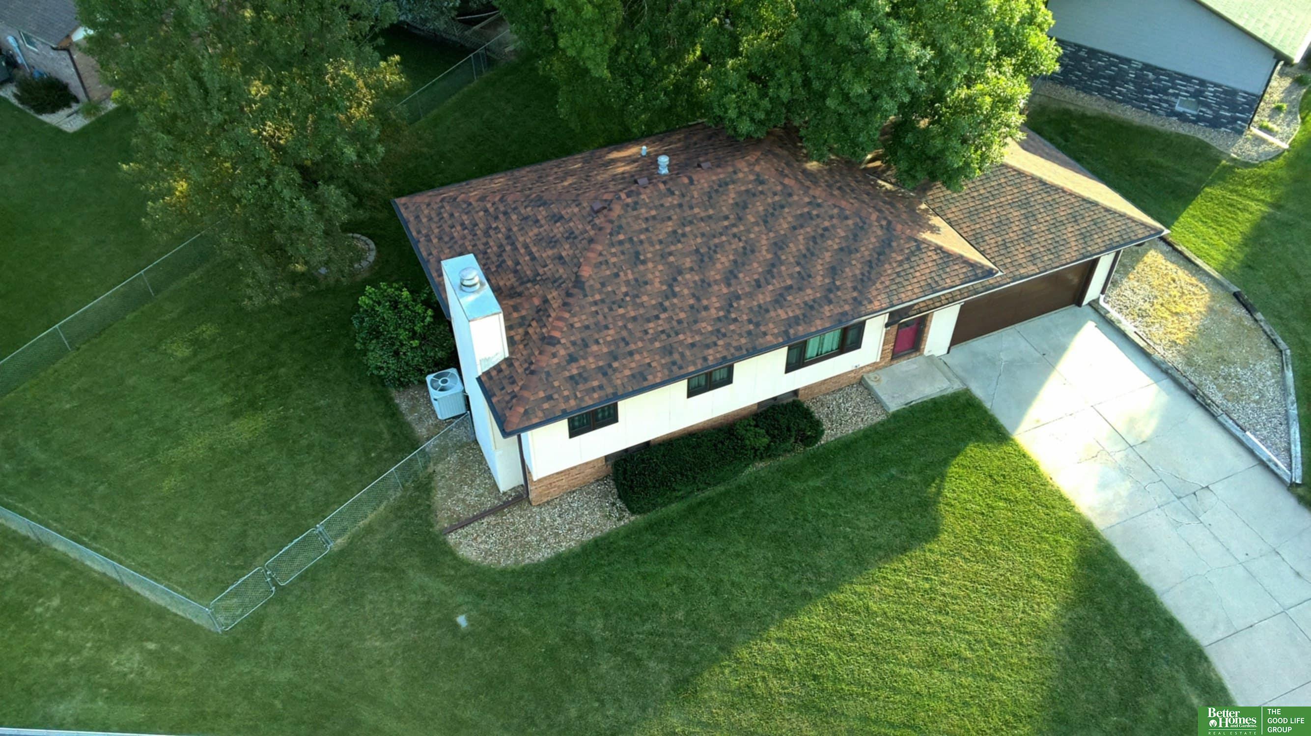 932 Woodcrest Court
