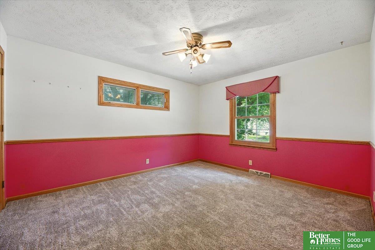 101 N Kings Circle