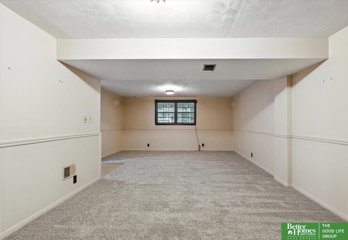 101 N Kings Circle