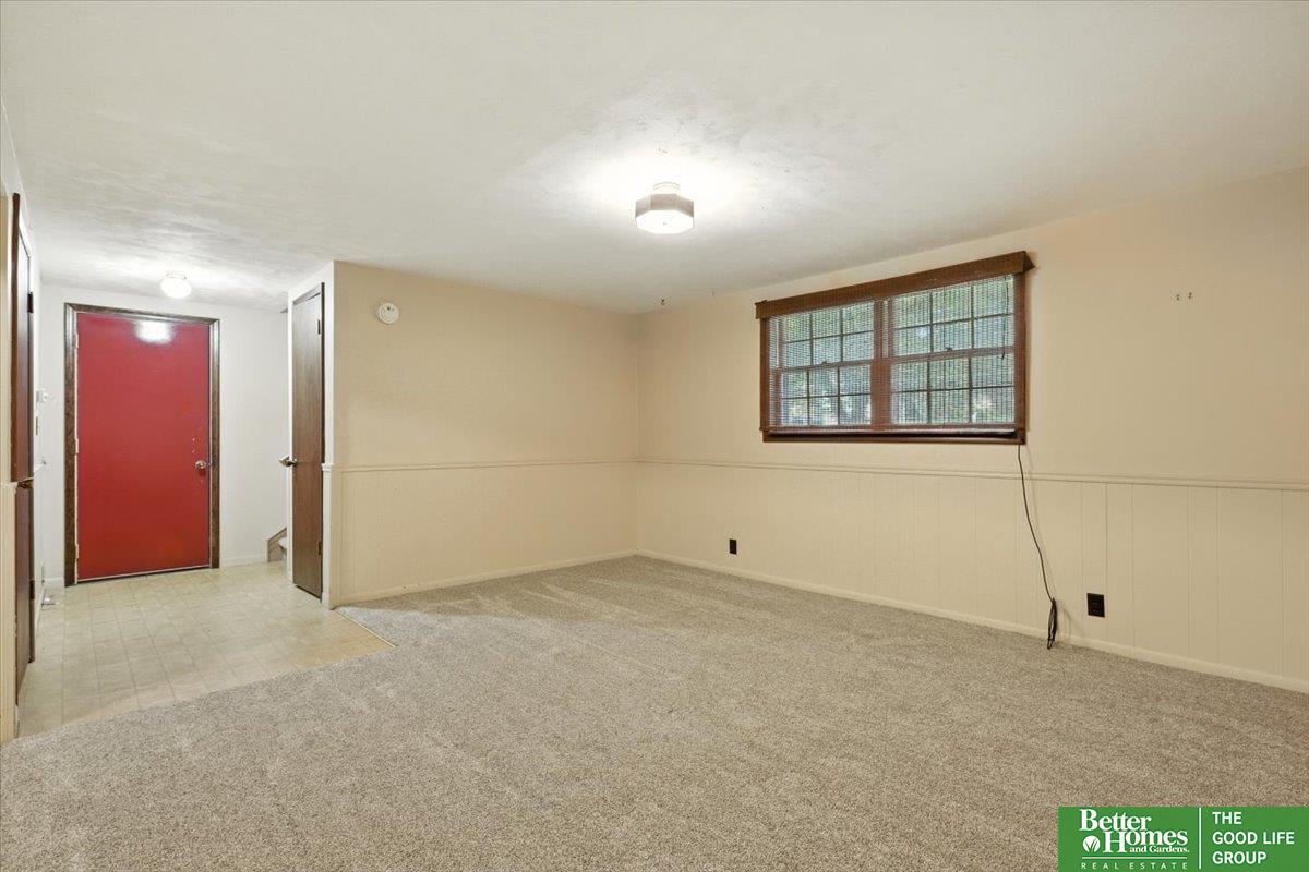 101 N Kings Circle