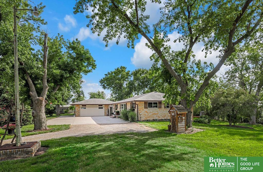 22501 Schram Road