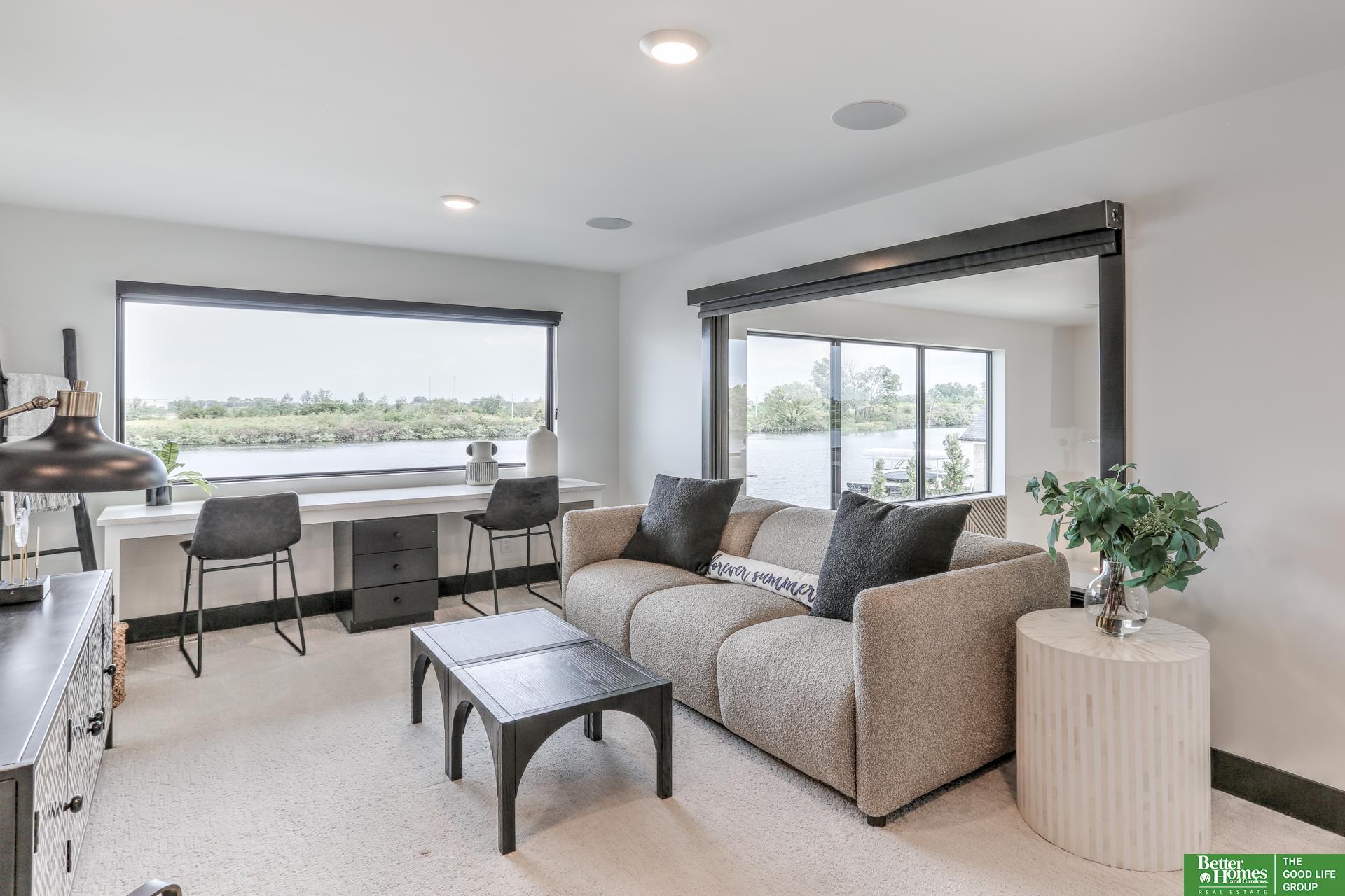 28432 Laurel Circle