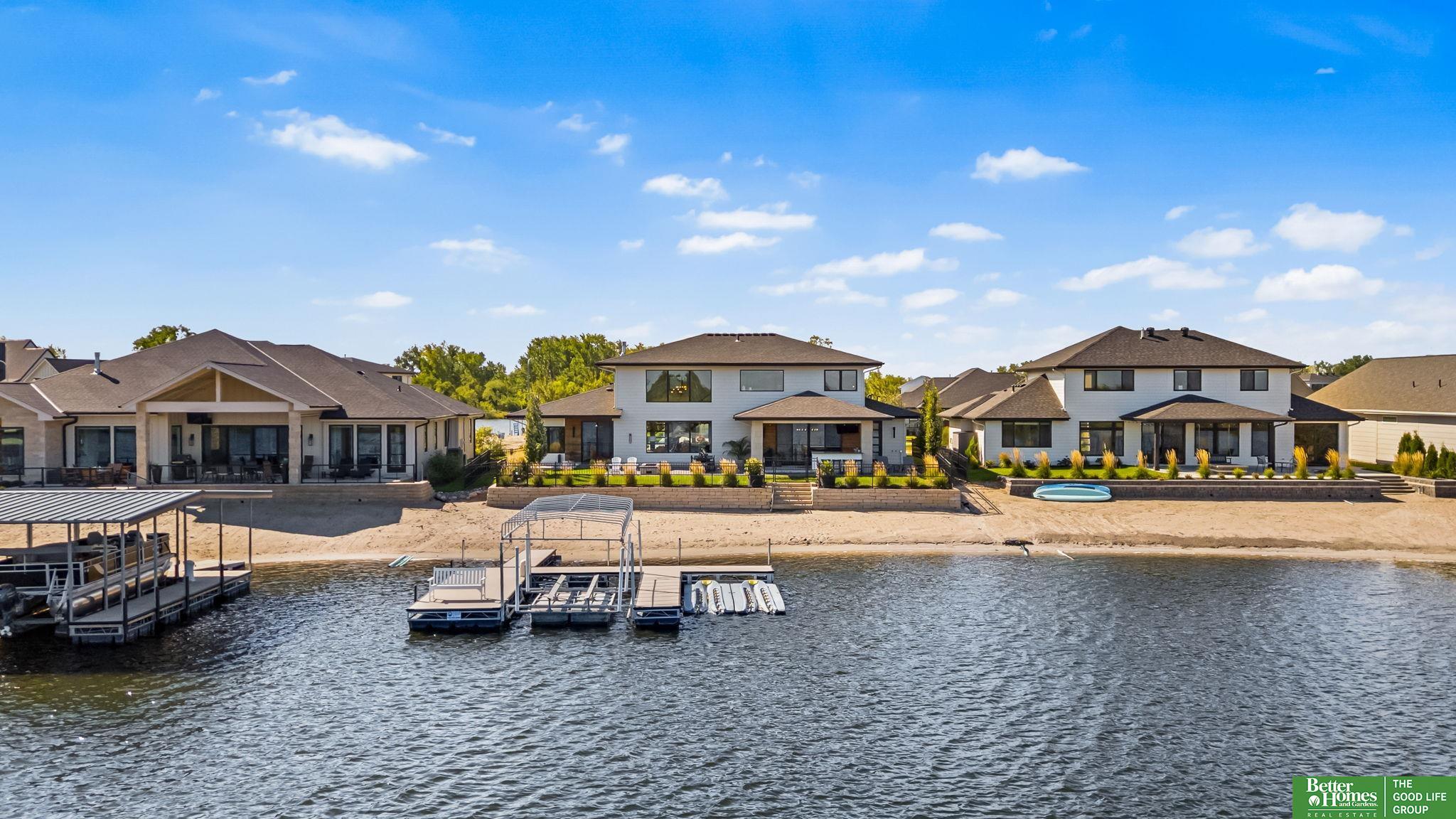 28432 Laurel Circle